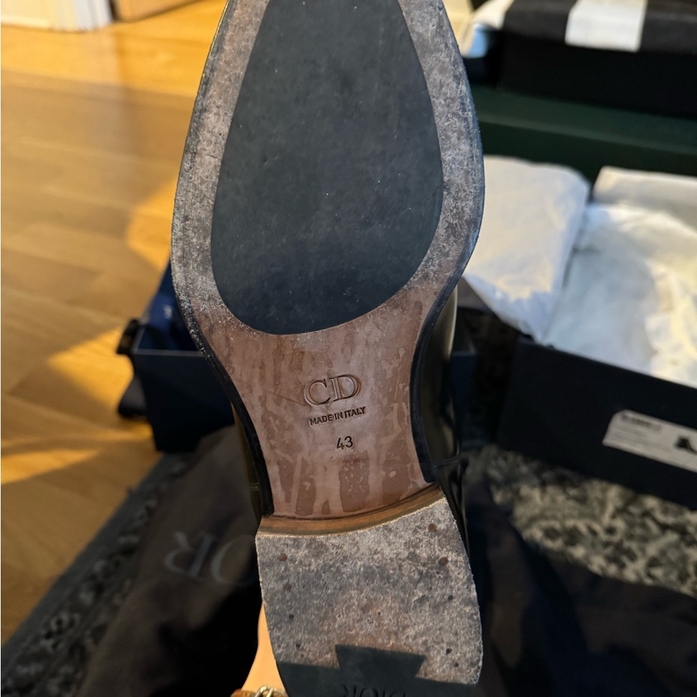 Dior Timeless Chelsea Boots - Picture 12 of 14